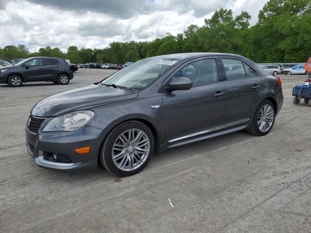 2012 Suzuki Kizashi SLS Sport, VIN JS2RF9A8XC6100015 — Side