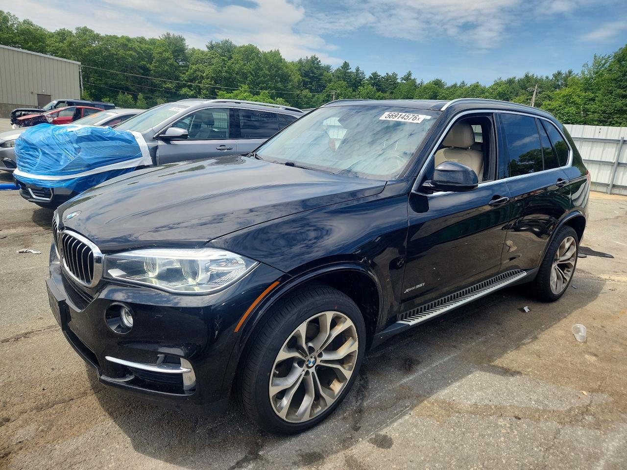 2018 BMW X5 xDrive35i, VIN 5UXKR0C59JL074277 — Side