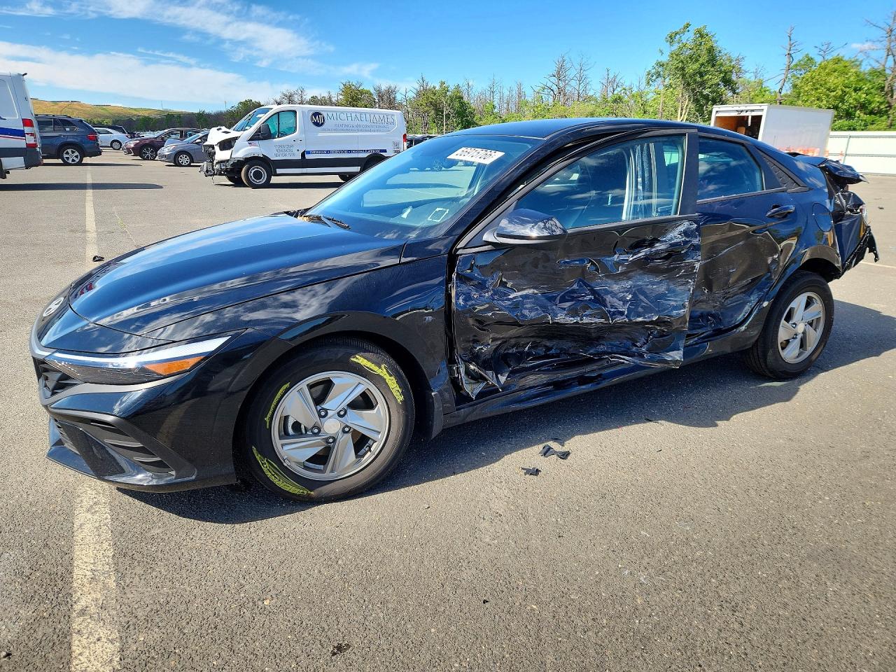 2026 Hyundai Elantra SE, VIN KMHLL4DG1TU110339 — Rear end