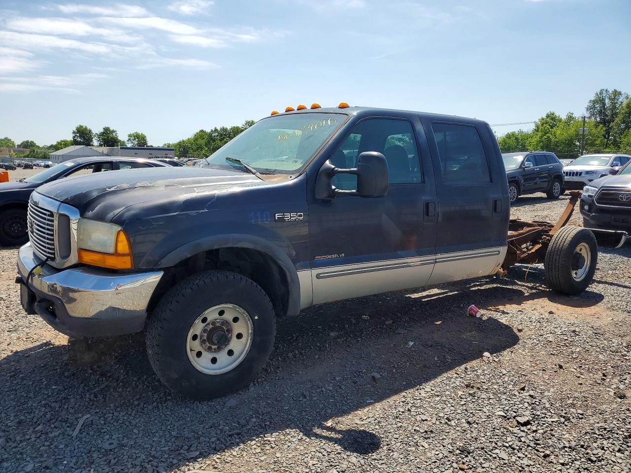 1999 Ford F-350 XL, VIN 1FTSW31F5XEE88516 — Rear end