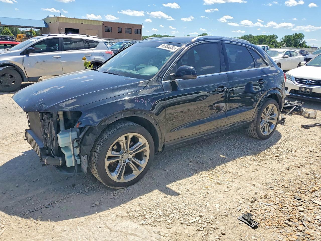 2015 Audi Q3 Prestige, VIN WA1GFCFS6FR014166 — Перед