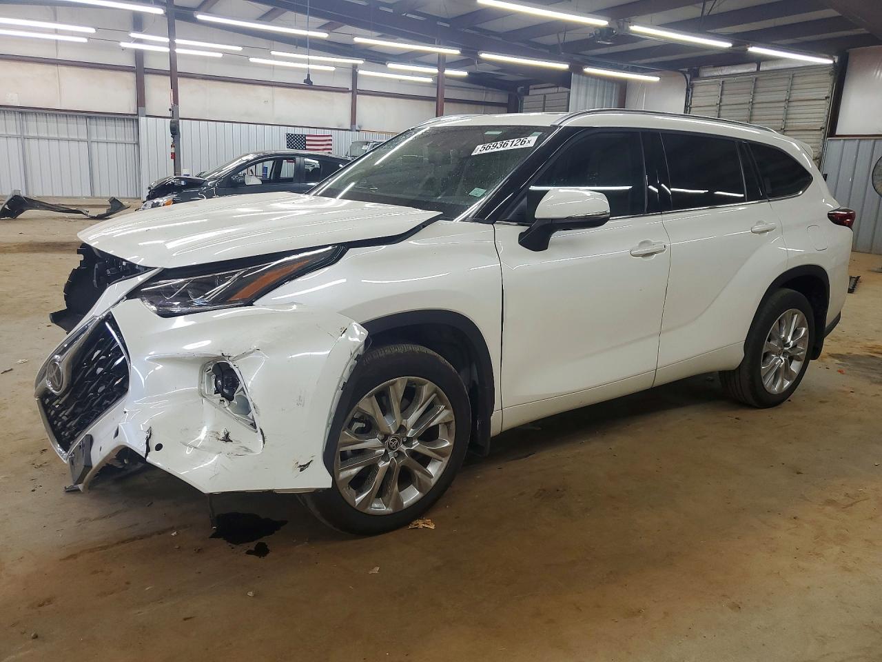2020 Toyota Highlander Limited, VIN 5TDDZRBH9LS014480 — Front end