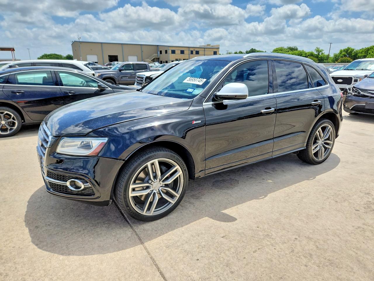 2015 Audi SQ5 Prestige, VIN WA1VGAFP7FA119513 — Front end