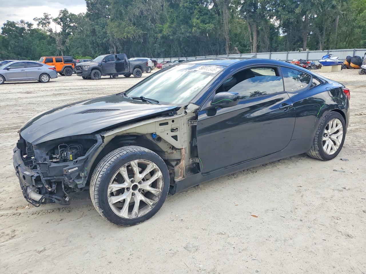 2014 Hyundai Genesis Coupe 2.0T, VIN KMHHT6KD7EU113713 — Front end