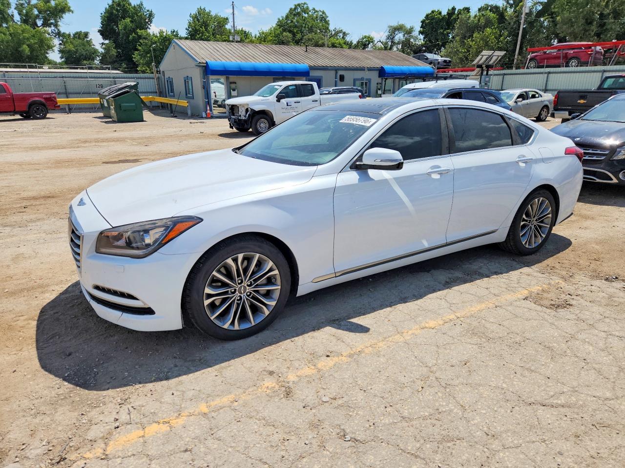 2015 Hyundai Genesis 3.8L, VIN KMHGN4JE4FU063875 — Град