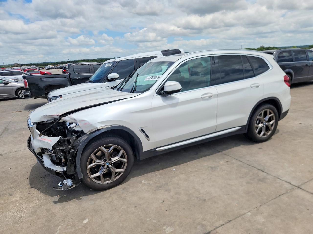 2021 BMW X3 xDrive30i, VIN 5UXTY5C06M9H70558 — Rear end