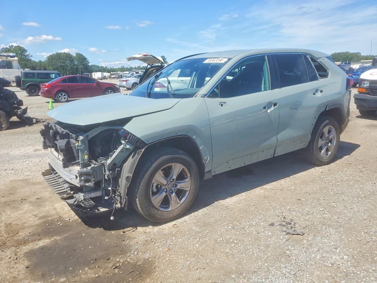 2023 Toyota RAV4 XLE, VIN 2T3W1RFV0PW271886 — Разукомплектован