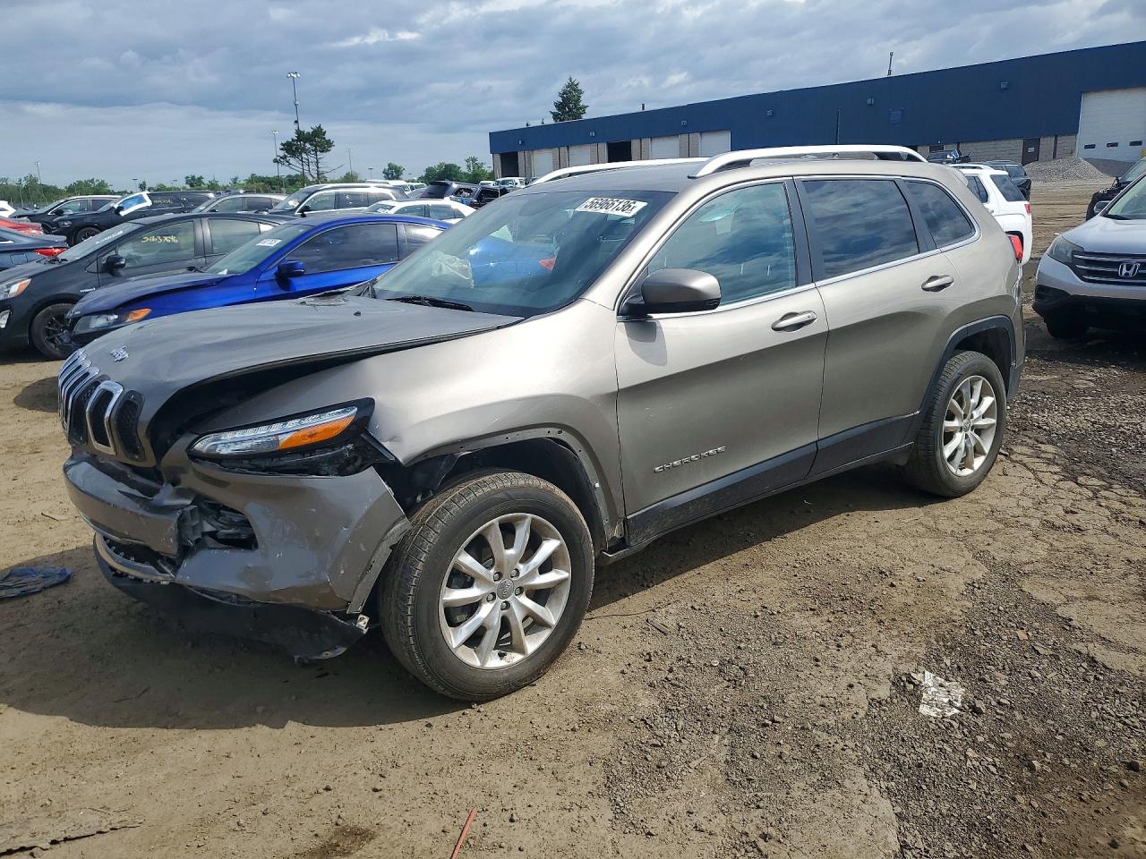 2016 Jeep Cherokee Limited, VIN 1C4PJMDS9GW256059 — Front end
