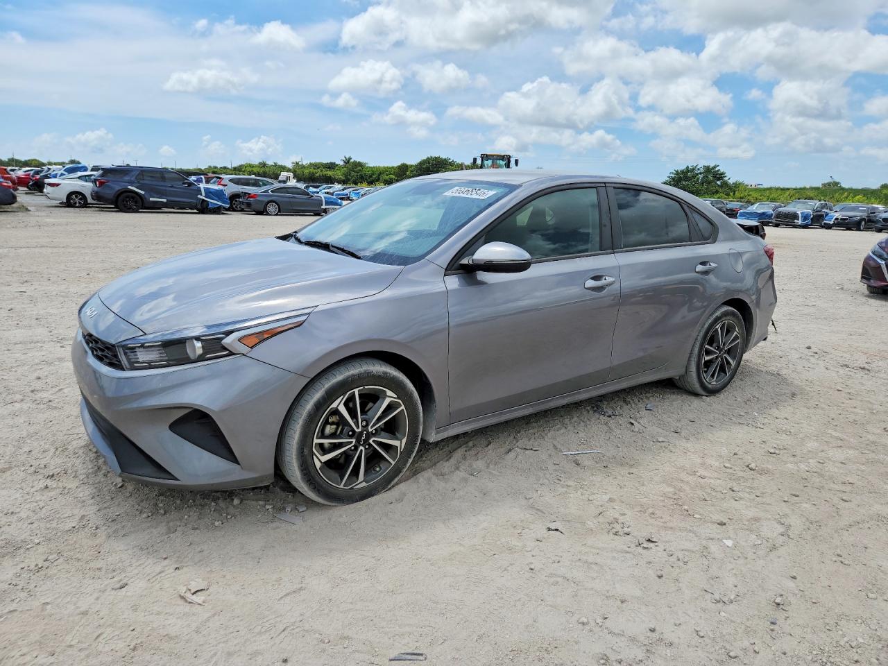2023 Kia Forte LXS, VIN 3KPF24AD3PE687277 — Rear end