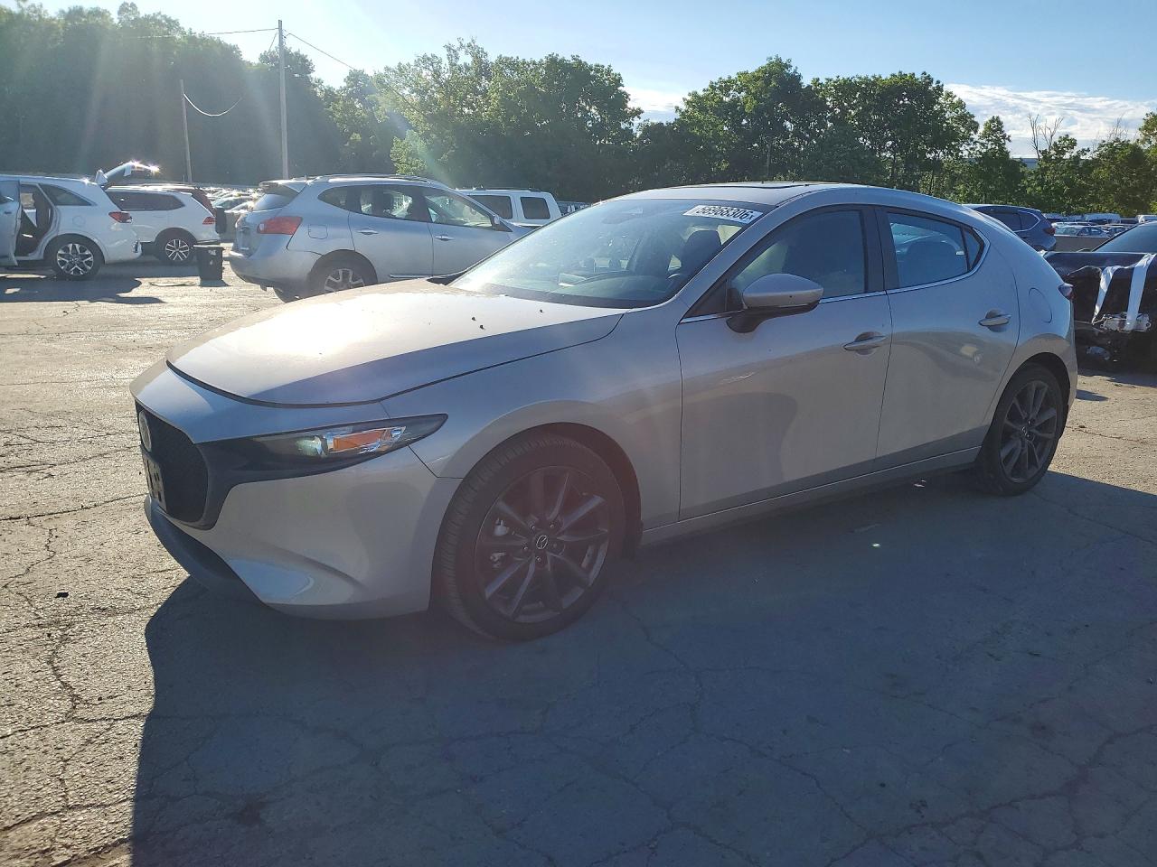 2025 Mazda 3 S Preferred, VIN JM1BPALM3S1783756 — Бок