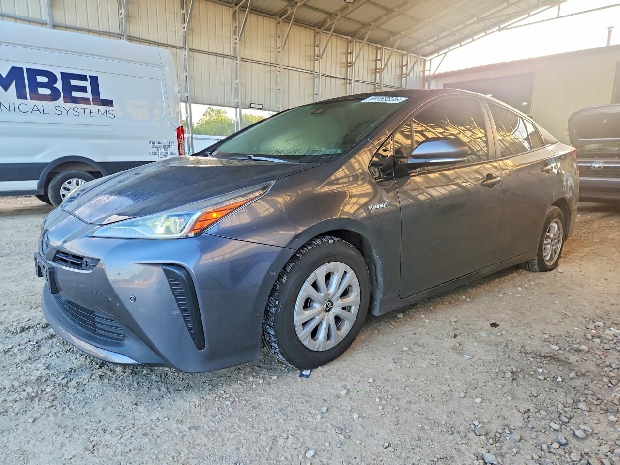2020 Toyota Prius LE, VIN JTDKARFU0L3118640 — Rear end