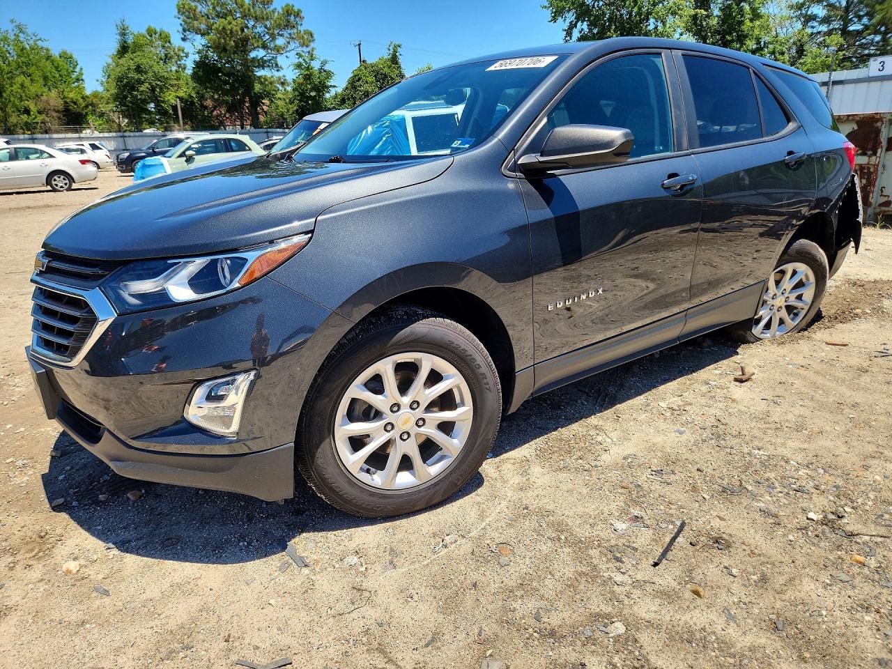 2020 Chevrolet Equinox LS, VIN 2GNAXHEV5L6165564 — Rear end