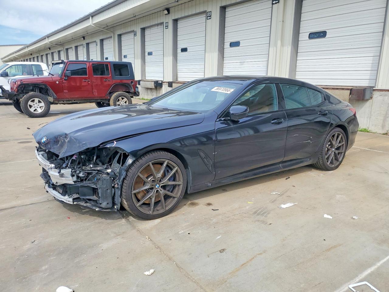 2022 BMW 8 Series M850i, VIN WBAGV8C03NCK22206 — Front end