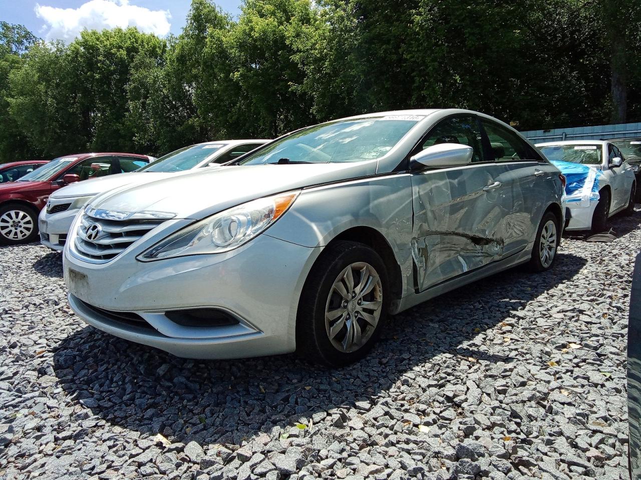 2012 Hyundai Sonata GLS, VIN 5NPEB4AC2CH415179 — Side