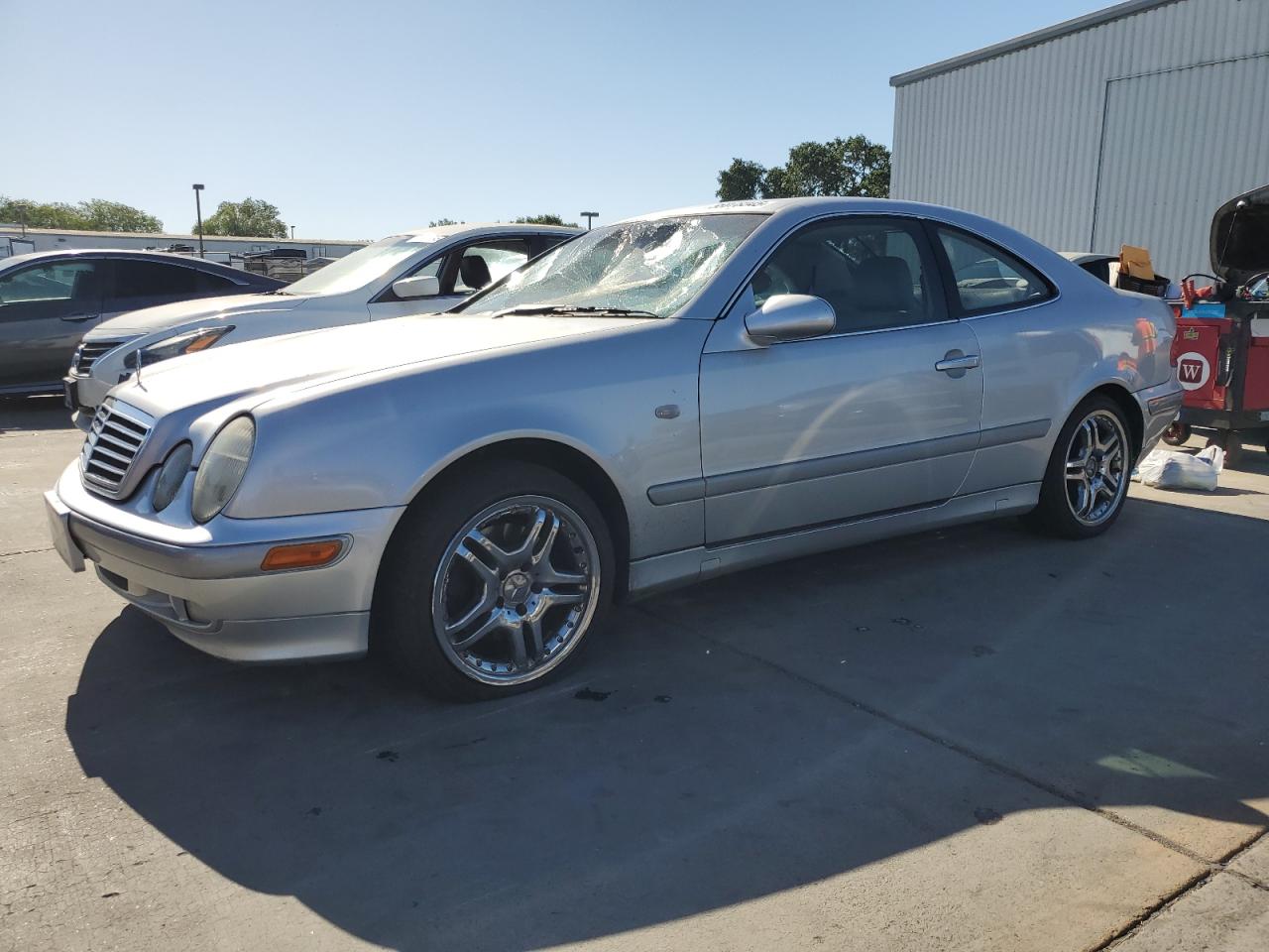 1998 Mercedes-Benz CLK 320/430, VIN WDBLJ65G0WF015315 — Vandalism
