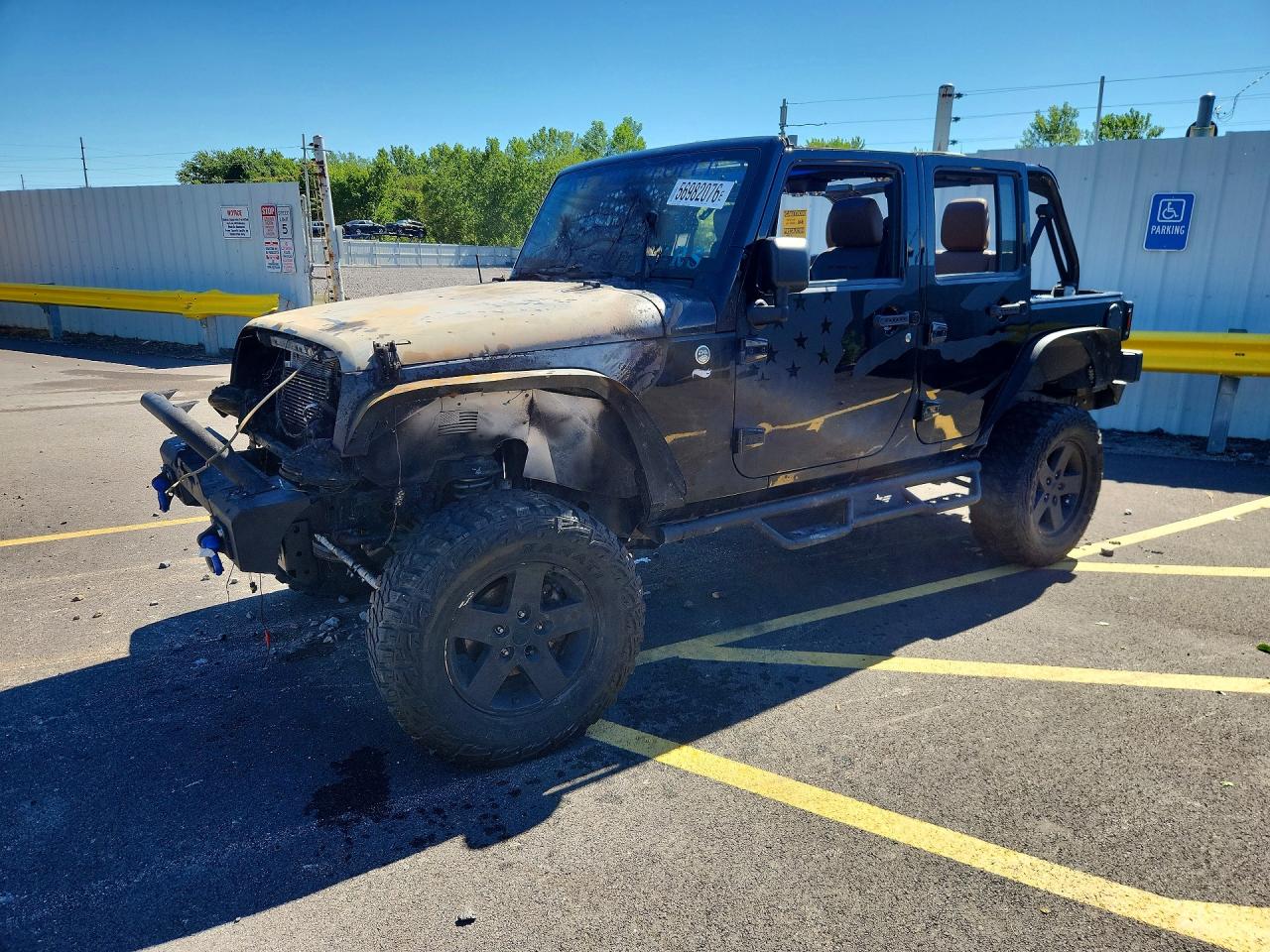 2013 Jeep Wrangler Unlimited Rubicon, VIN 1C4BJWFG5DL616794 — Пожар в моторном отсеке