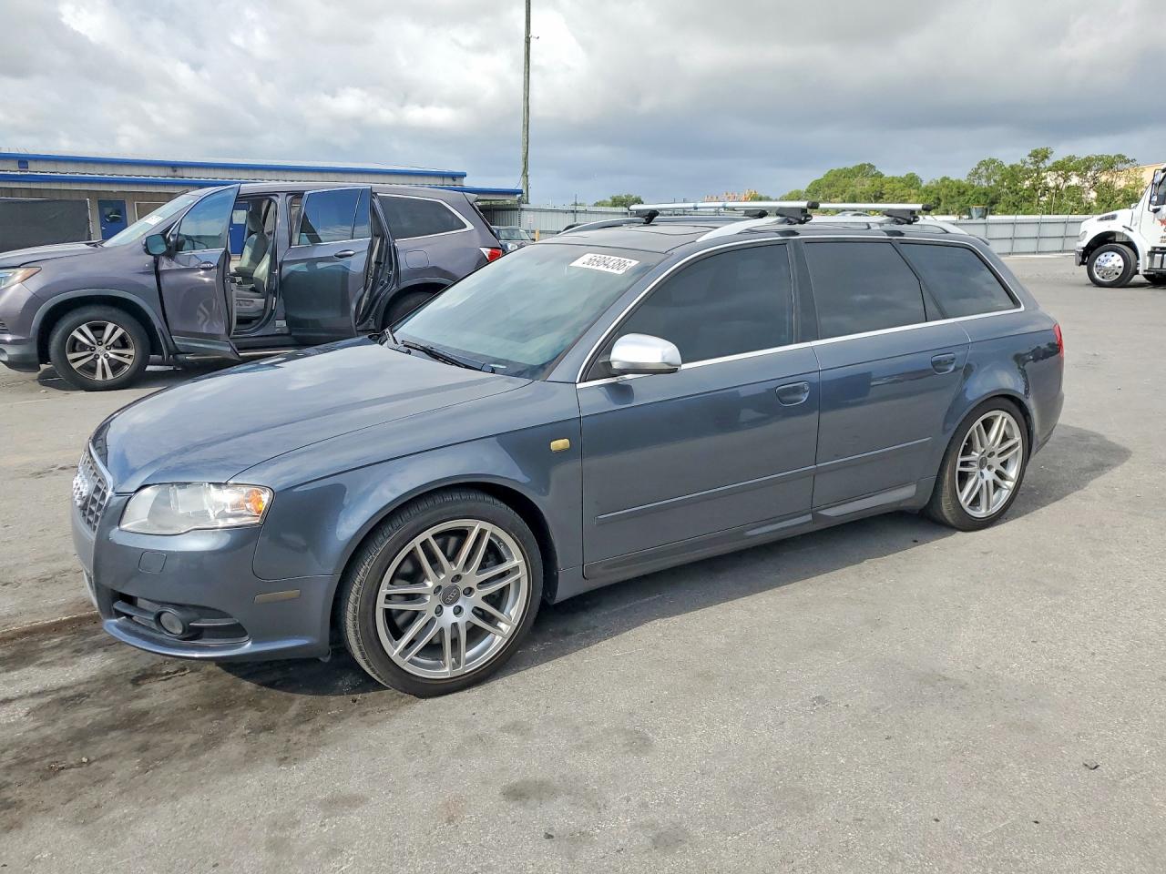 2008 Audi S4, VIN WAUUL78E58A158080 — Вода / потоп