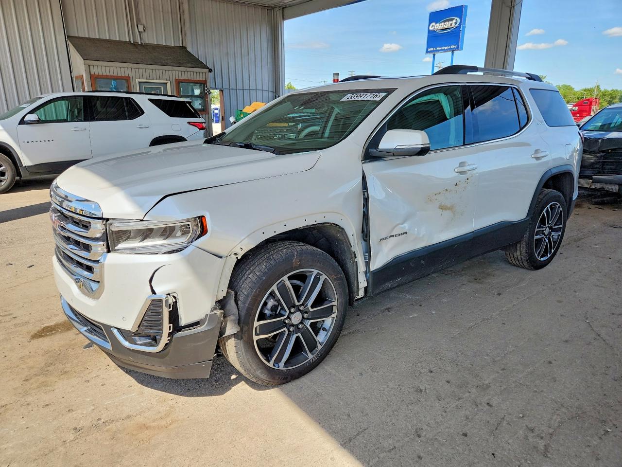 2023 GMC Acadia SLT, VIN 1GKKNULS0PZ170478 — Бок