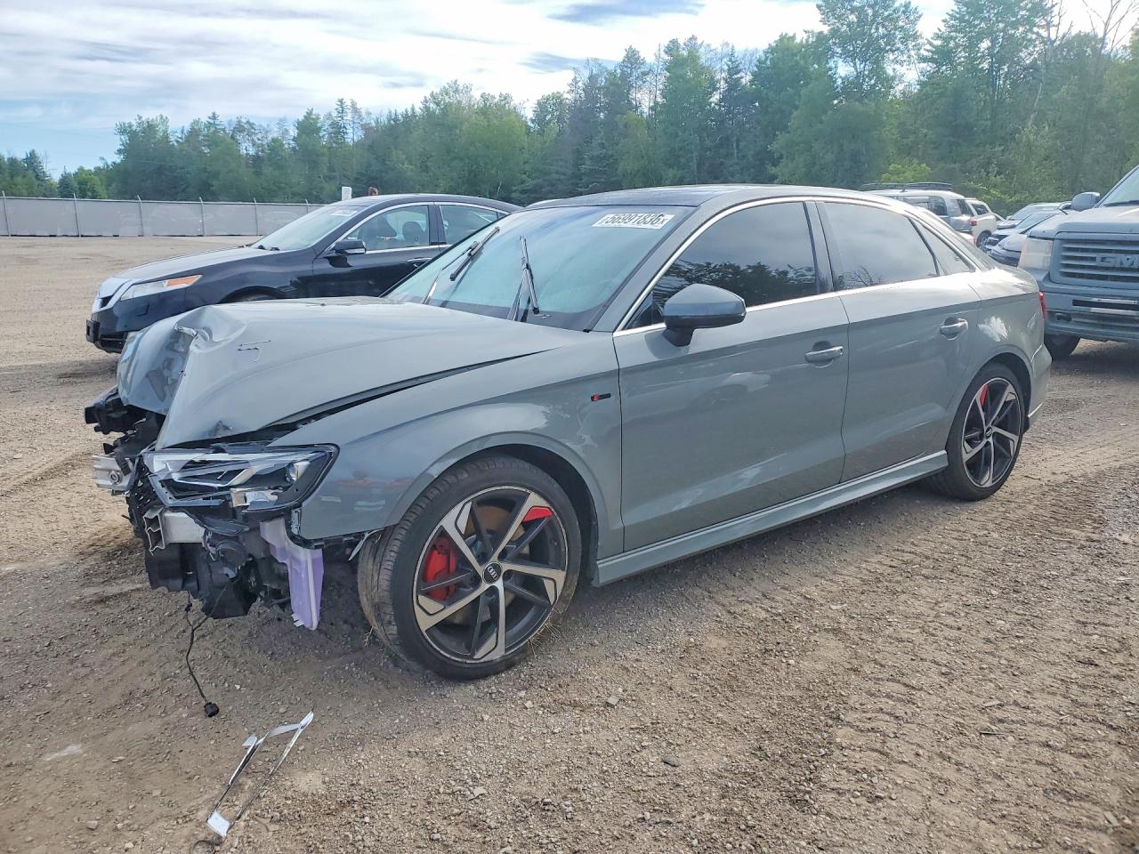 2020 Audi A3 S line Premium Plus, VIN WAUJEGFF2LA046760 — Перед