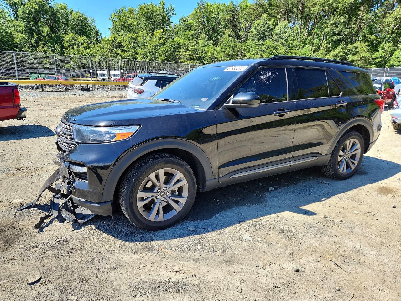 2023 Ford Explorer XLT, VIN 1FMSK8DH5PGA13440 — Front end