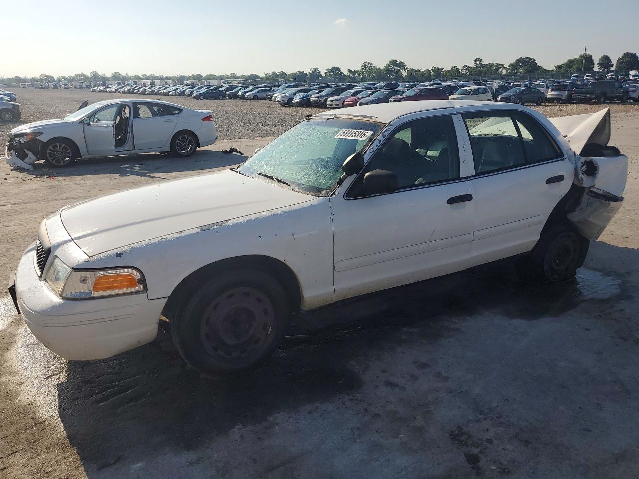 2005 Ford Police Interceptor, VIN 2FAHP71W15X178217 — Rear end