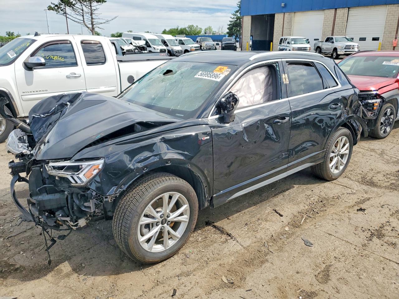 2025 Audi Q3 S line Premium, VIN WA1DECF39S1016078 — Front end