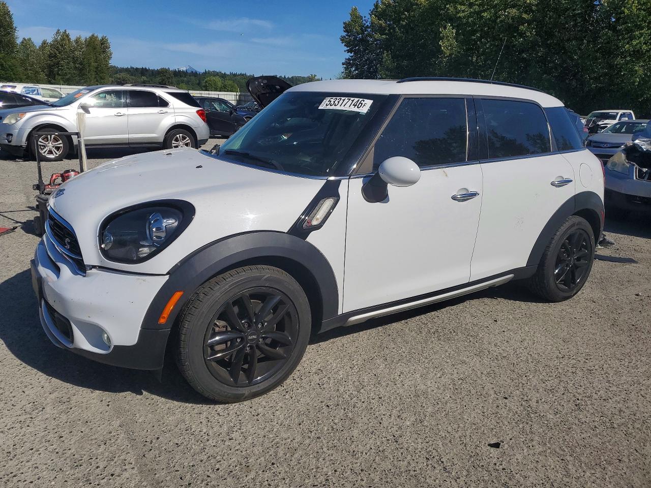 2016 MINI Countryman S, VIN WMWZC5C56GWU21518 — Front end