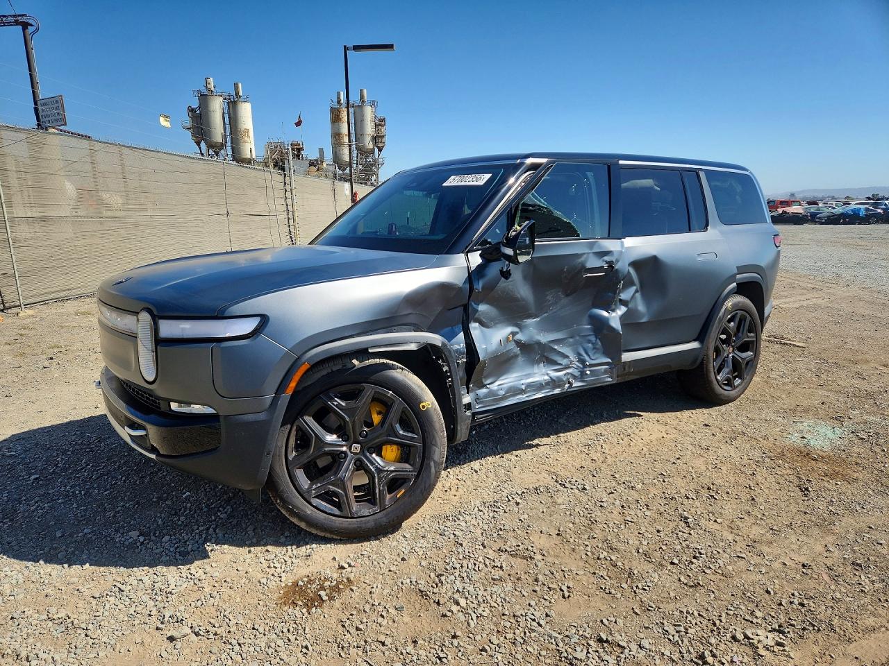 2024 Rivian R1S Adventure, VIN 7PDSGABA4RN030708 — Side