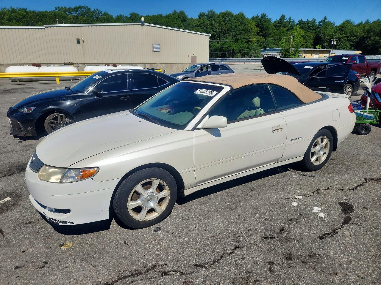 2002 Toyota Solara SLE, VIN 2T1FF28P92C885099 — Front end