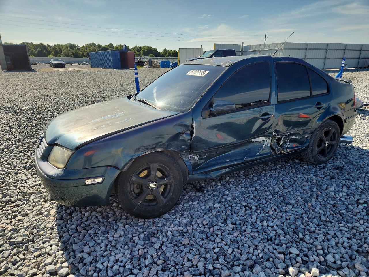 2002 Volkswagen Jetta GL, VIN 3VWRP69M22M137305 — Side
