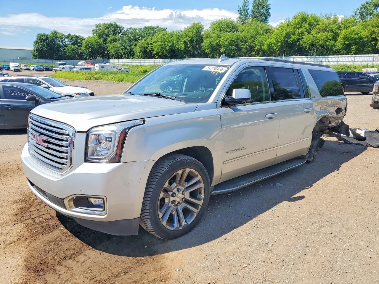 2017 GMC Yukon XL SLT, VIN 1GKS2GKC7HR294754 — Side