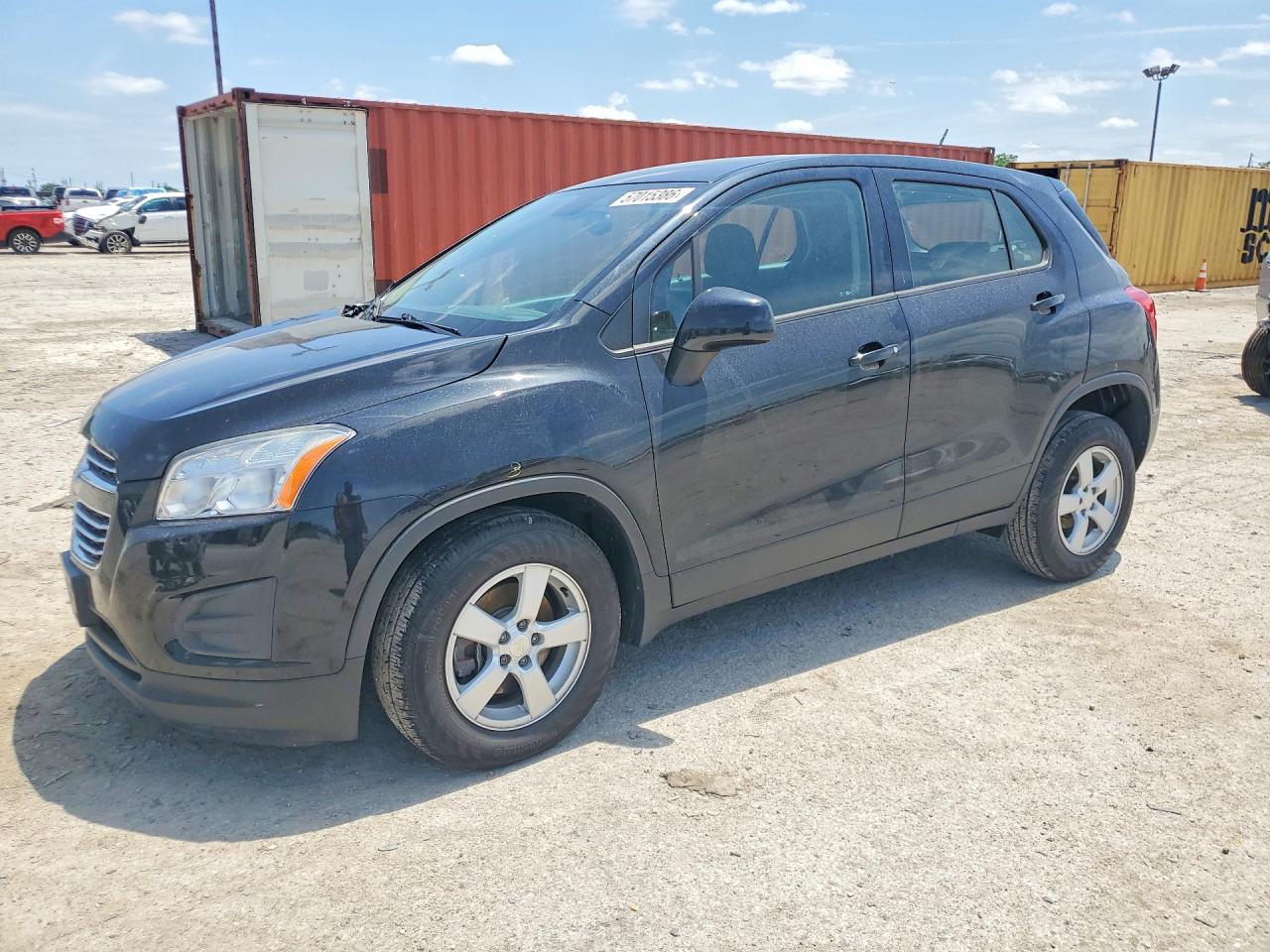 2016 Chevrolet Trax LS, VIN KL7CJNSBXGB641836 — Front end