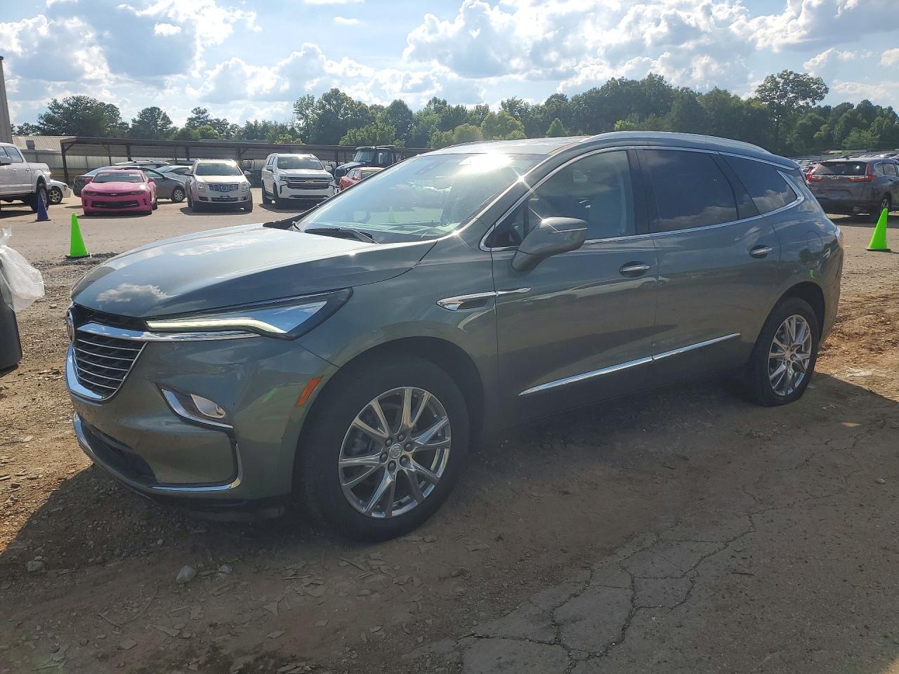 2022 Buick Enclave Premium, VIN 5GAERCKW8NJ150861 — Undercarriage