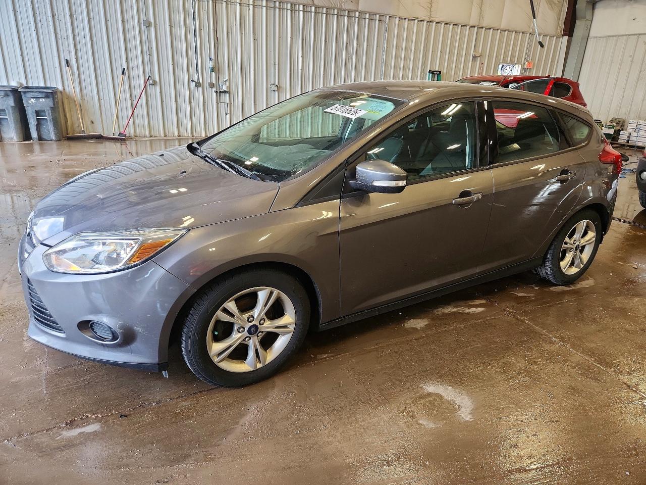 2014 Ford Focus SE, VIN 1FADP3K27EL181560 — Undercarriage