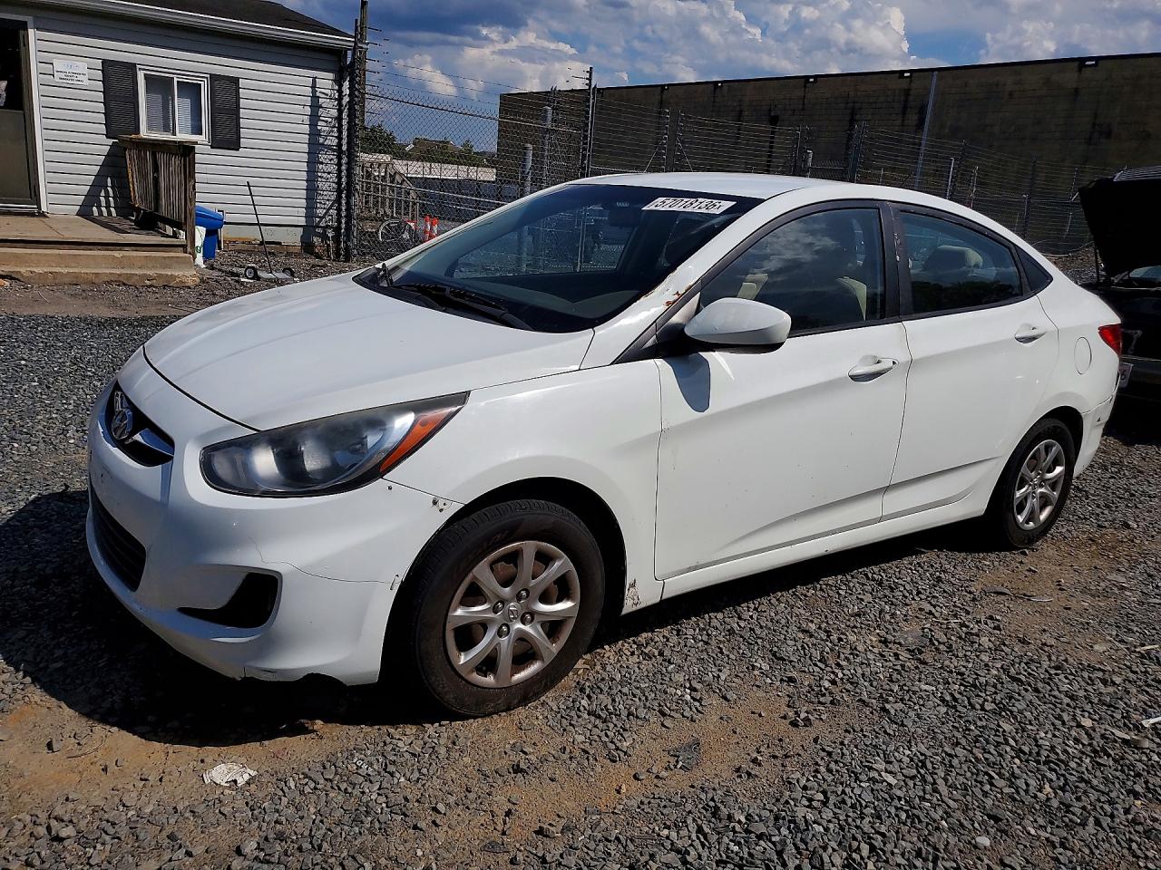 2013 Hyundai Accent GLS, VIN KMHCT4AE9DU566206 — Rear end