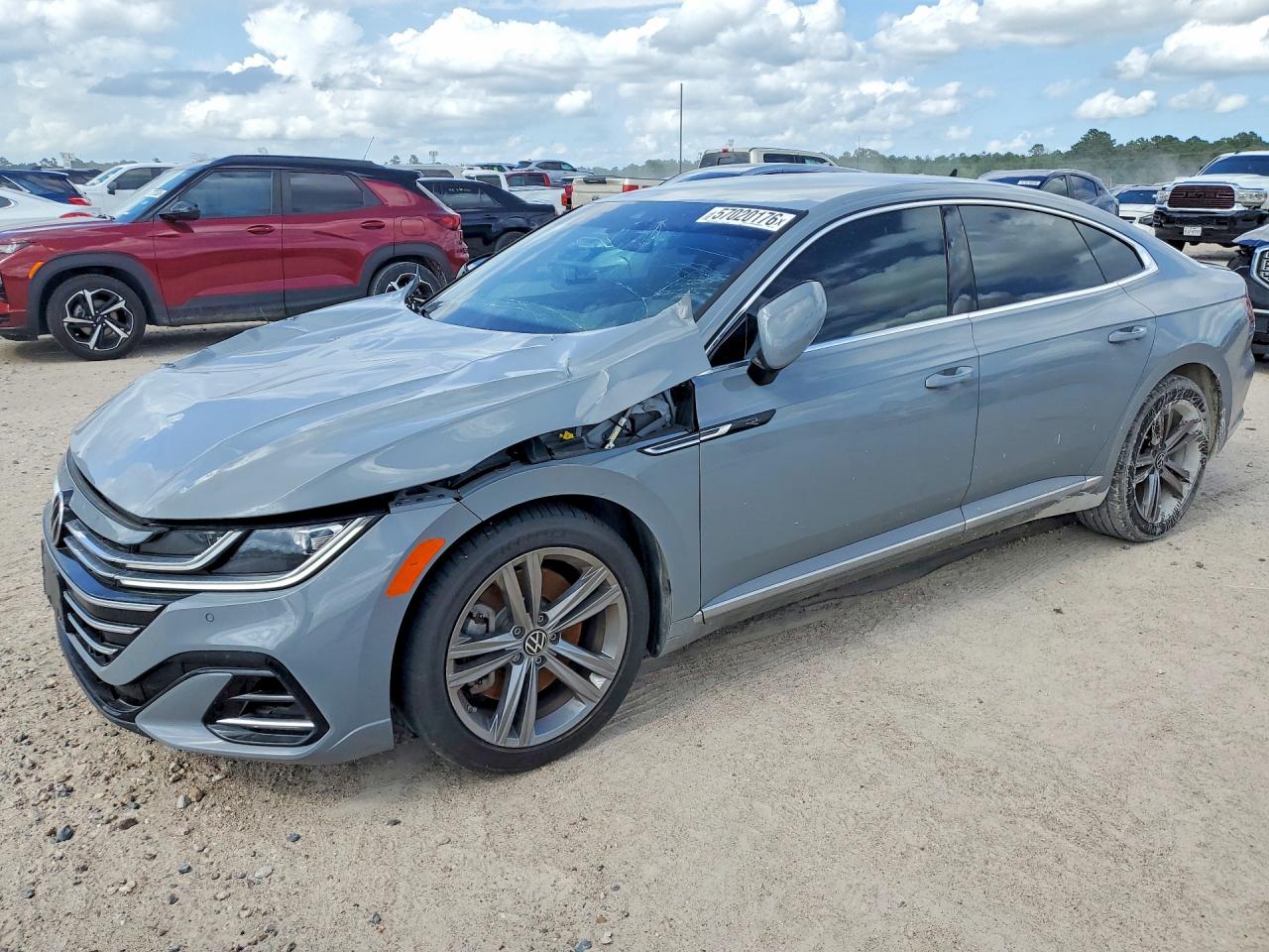2022 Volkswagen Arteon SE R-Line, VIN WVWSR7AN0NE010717 — Front end