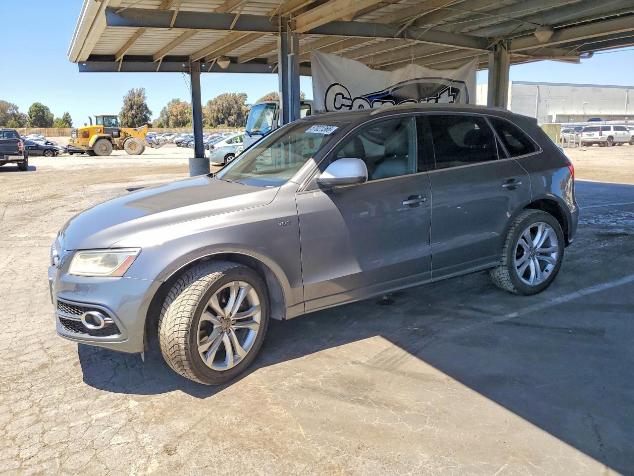 2014 Audi SQ5 Prestige, VIN WA1VGAFP6EA027551 — Вода / потоп
