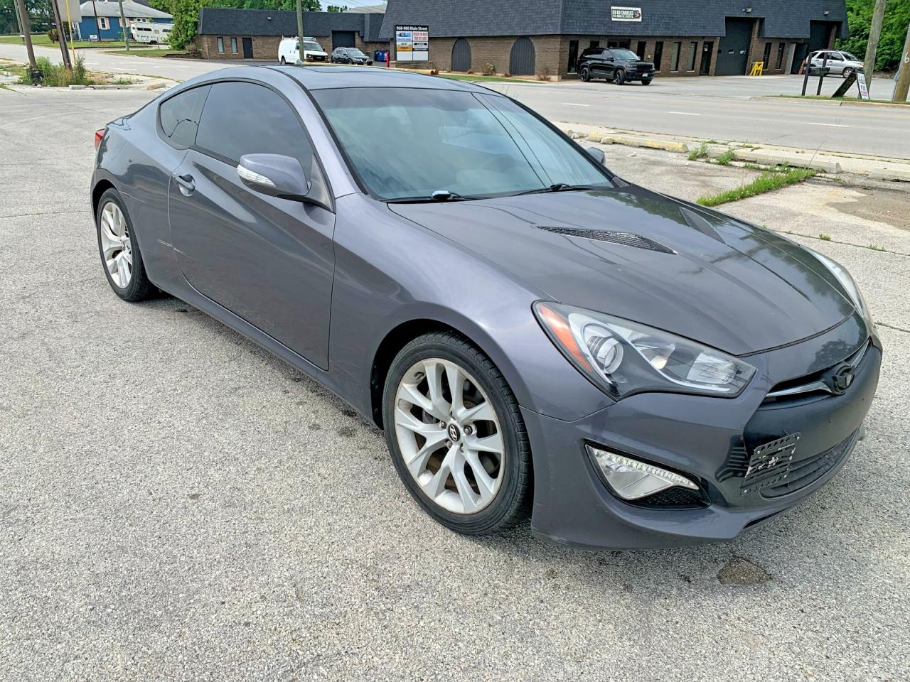 2014 Hyundai Genesis Coupe Ultimate, VIN KMHHU6KJ8EU120625 — Side