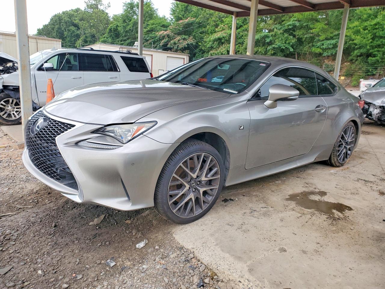 2016 Lexus RC 200t F Sport, VIN JTHHA5BC5G5003220 — Front end