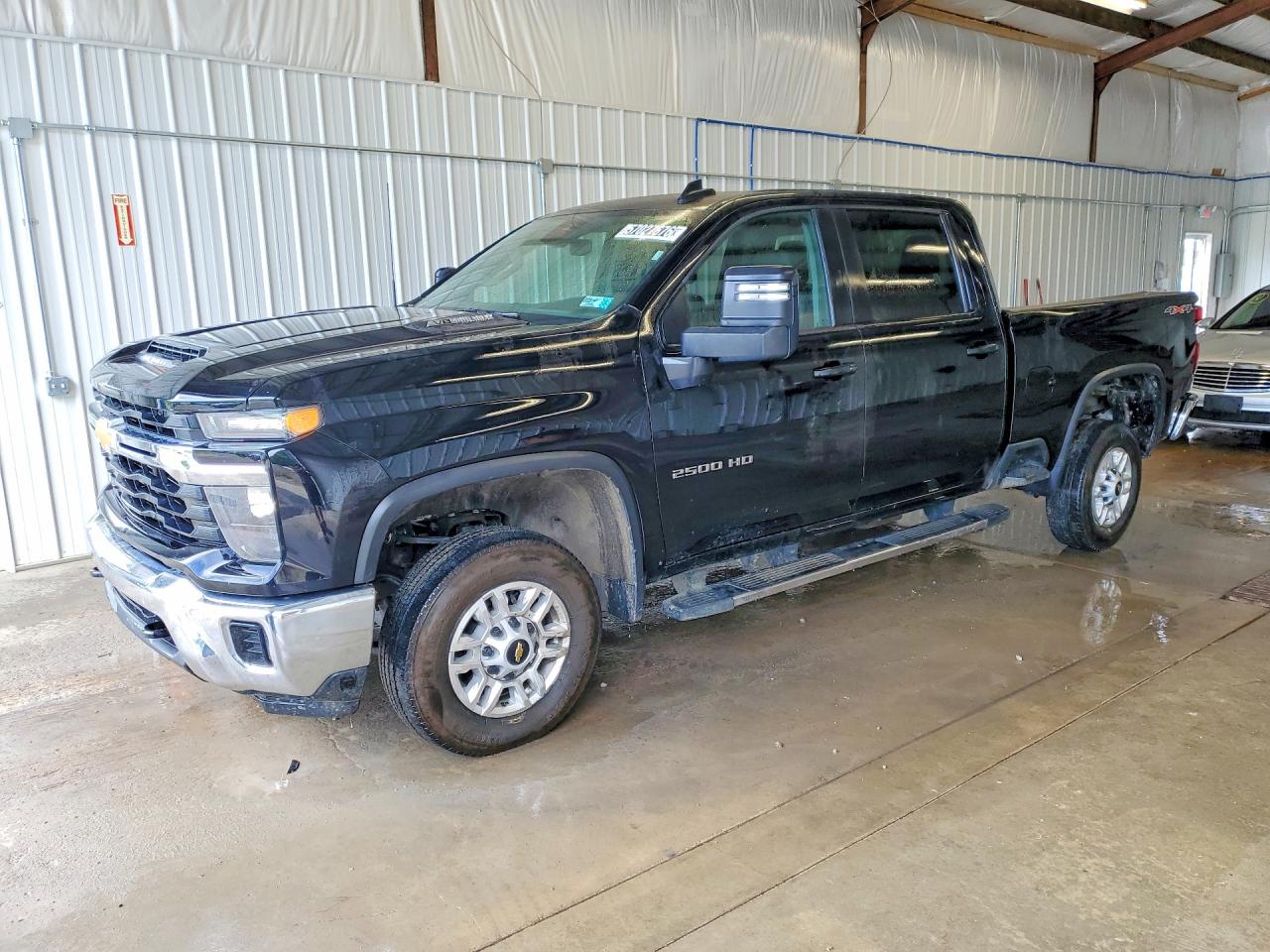2026 Chevrolet Silverado 2500HD LT, VIN 2GC1KNEYXT1155996 — Зад