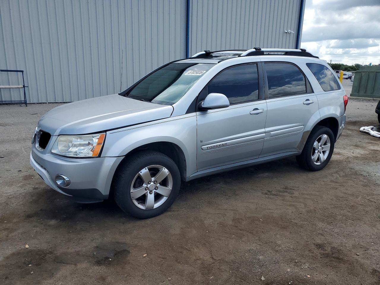 2006 Pontiac Torrent, VIN 2CKDL63F466032308 — Rear end