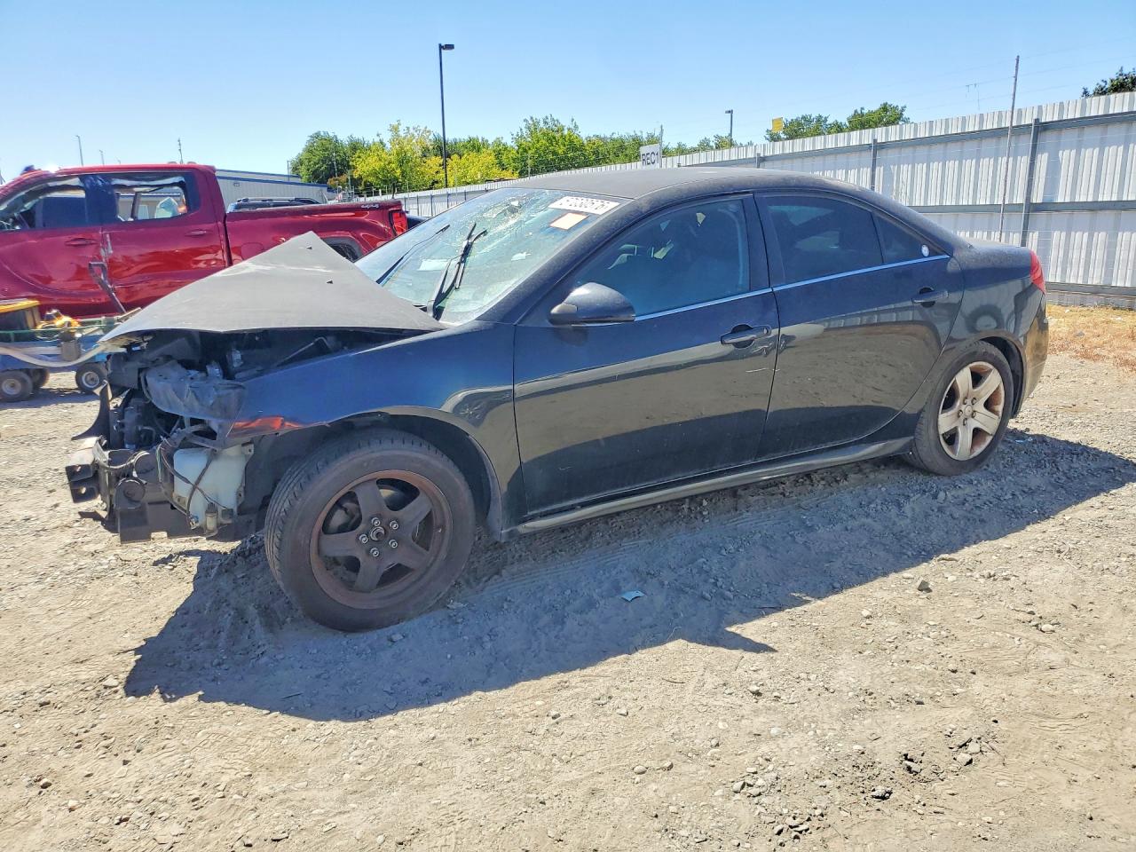2010 Pontiac G6 1SD, VIN 1G2ZA5EB1A4126832 — Front end
