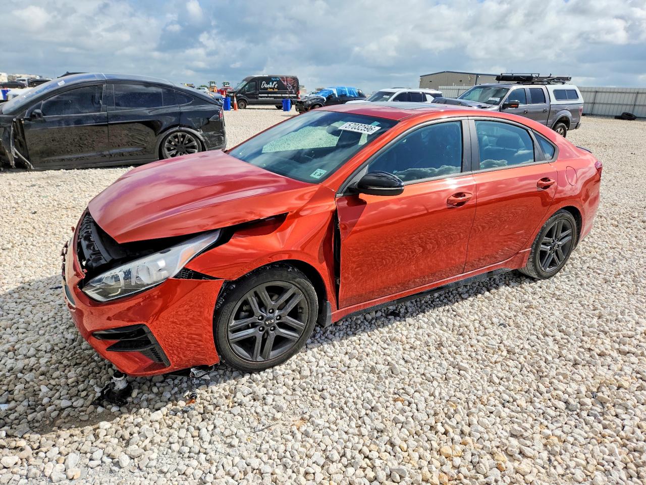 2021 Kia Forte GT-Line, VIN 3KPF34AD6ME366388 — Front end