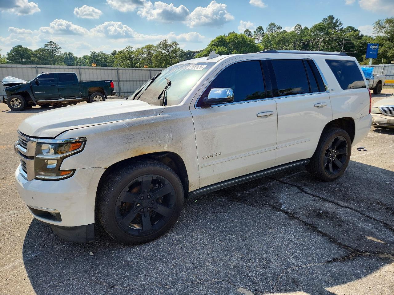 2016 Chevrolet Tahoe LTZ, VIN 1GNSKCKC1GR253529 — Engine fire