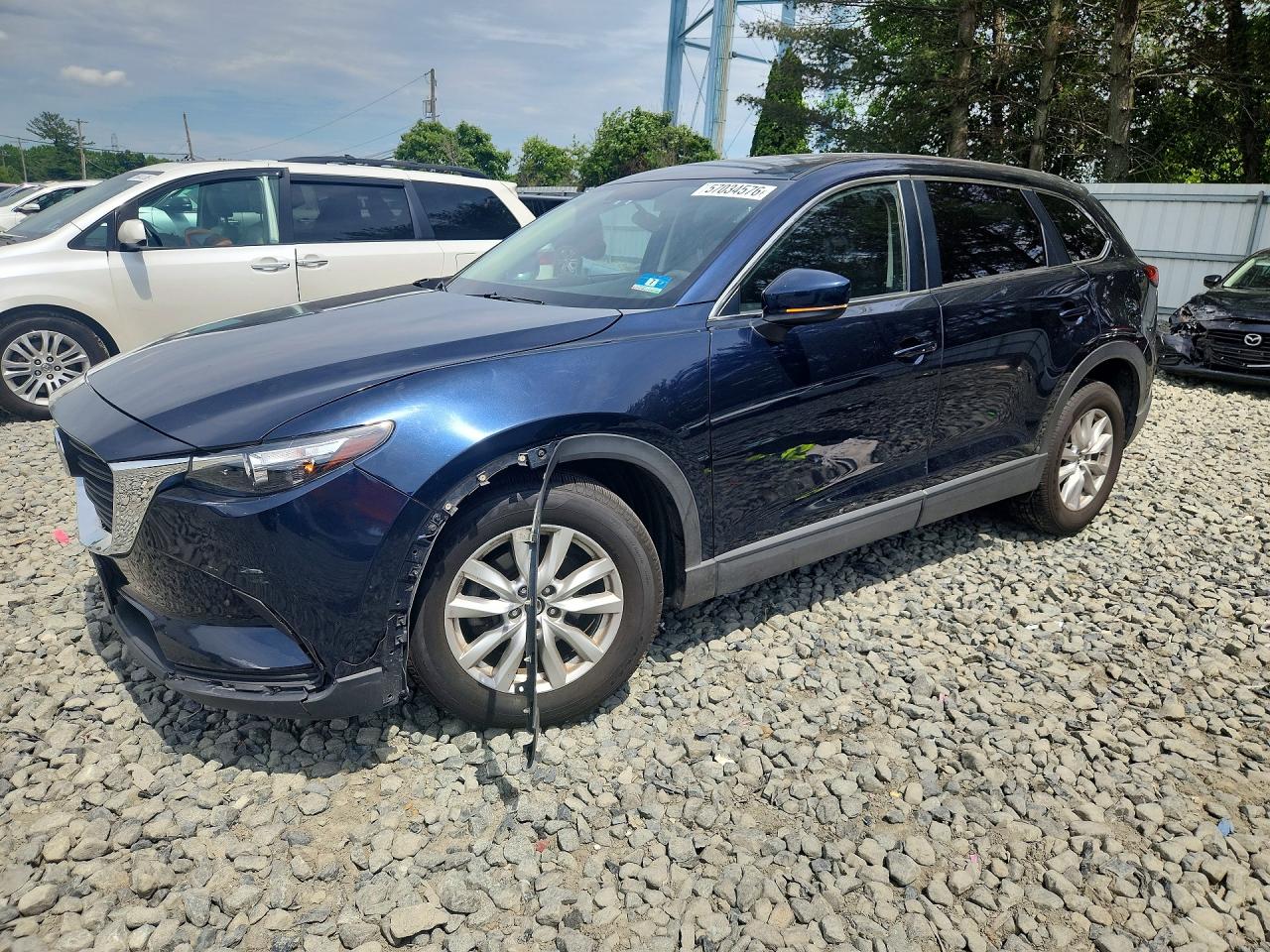 2016 Mazda CX-9 Sport, VIN JM3TCBBY1G0112519 — Front end