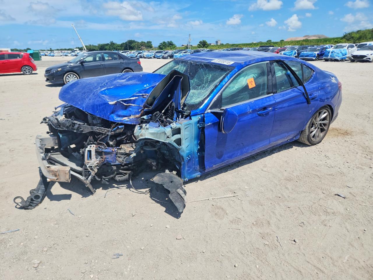 2022 Genesis G70 2.0T, VIN KMTG34TA8NU092929 — Front end
