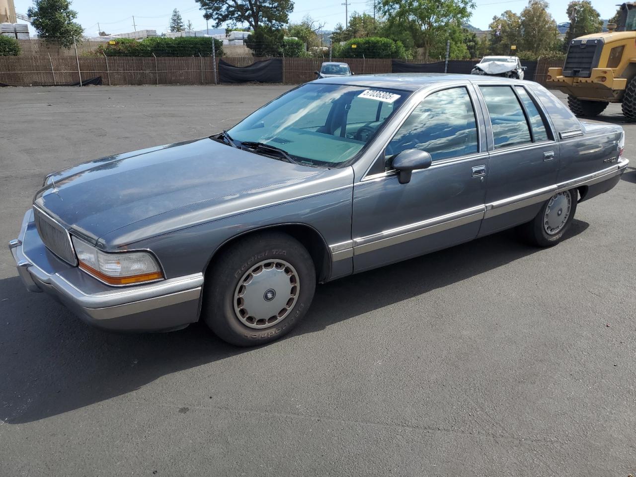 1992 Buick Roadmaster Ltd, VIN 1G4BT5372NR418449 — Minor dents and scratches