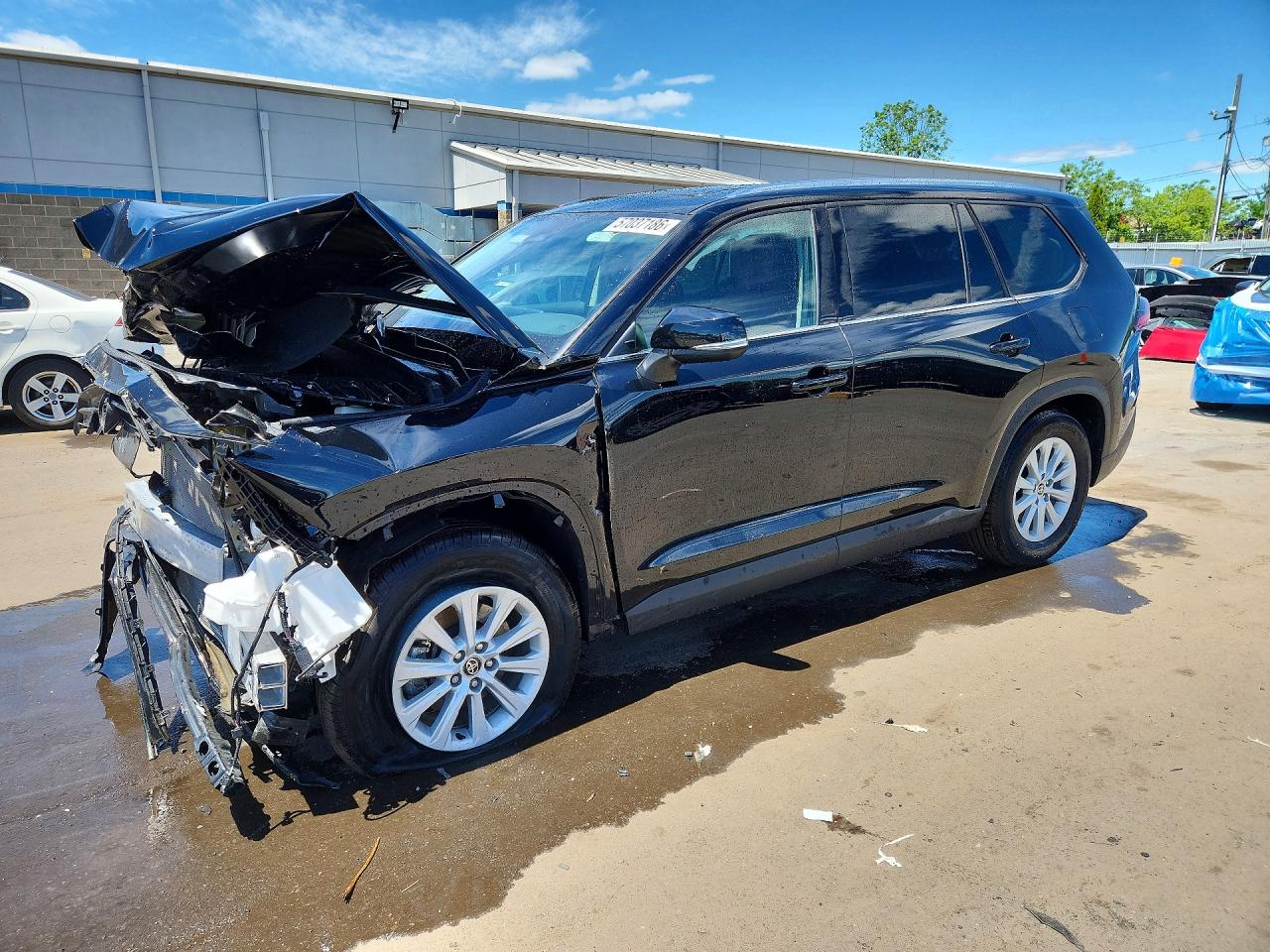 2025 Toyota Grand Highlander XLE, VIN 5TDAAAB58SS097903 — Перед