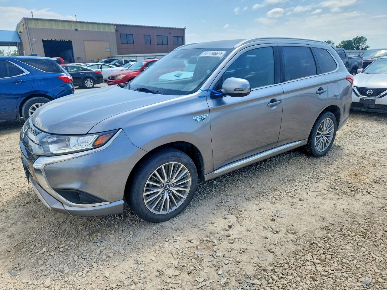 2020 Mitsubishi Outlander SEL, VIN JA4J24A52LZ009356 — Мелкие вмятины и царапины