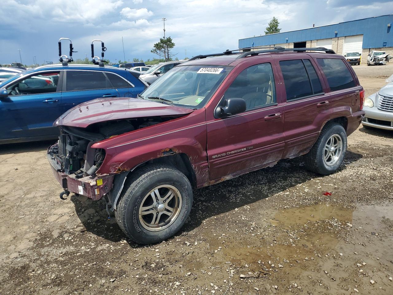 2000 Jeep Grand Cherokee Limited, VIN 1J4GW58N2YC207519 — Front end